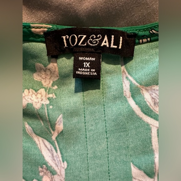 Roz & Ali woman’s dress tank - Picture 3 of 4